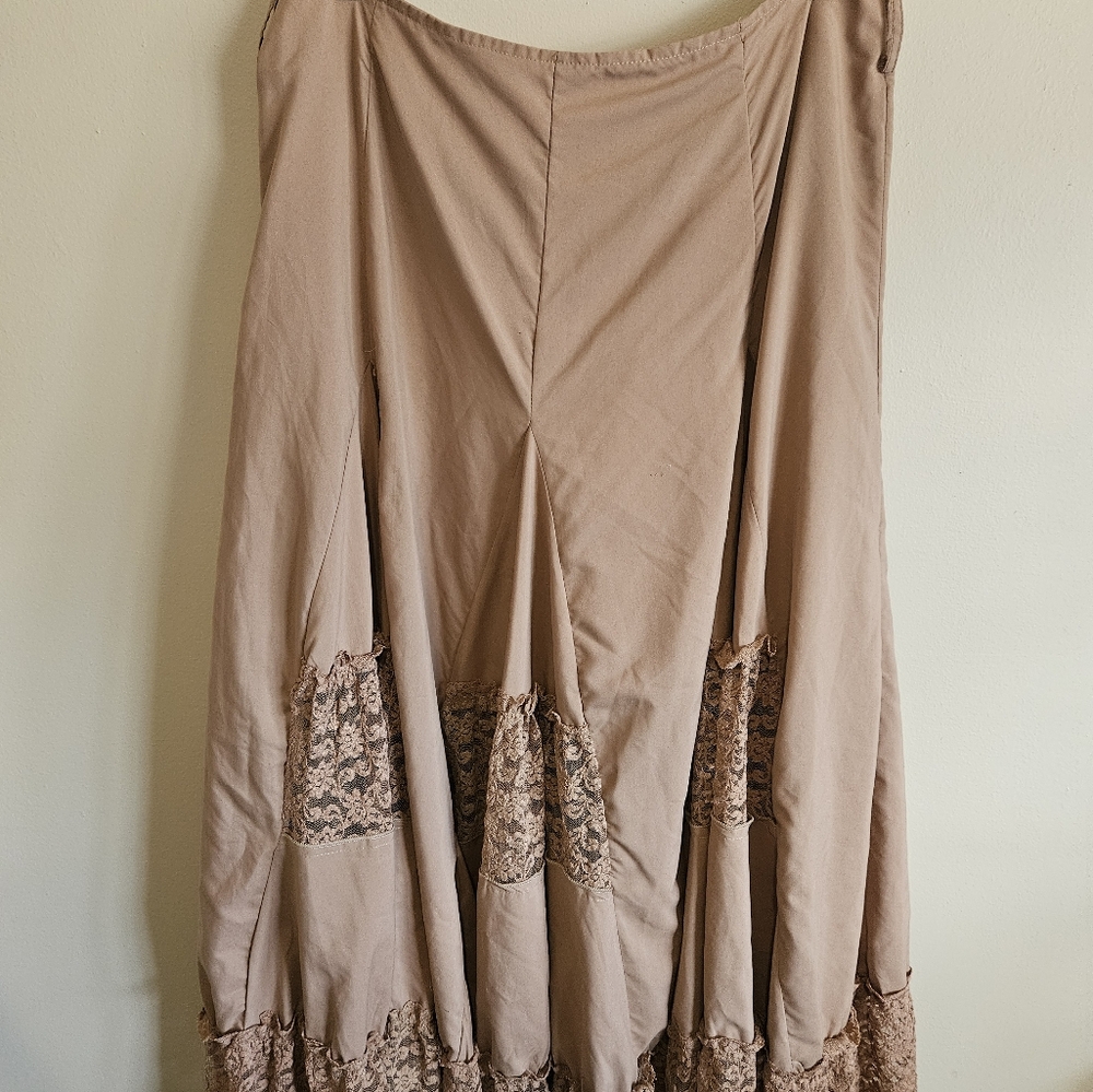 Alabay Collection Elegant Tan Lace-Trimmed Skirt Made In Turkey Size 44 - Picture 9 of 9